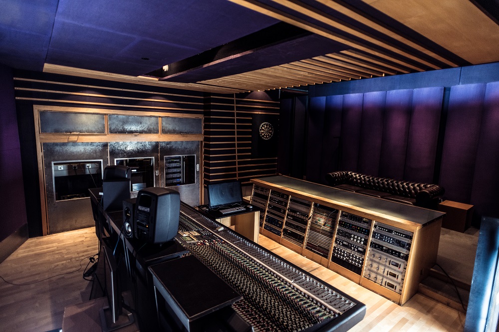 Studio C.